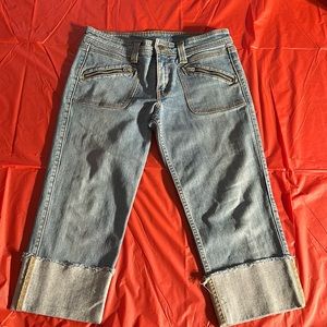 Womens Levi’s capri size 9